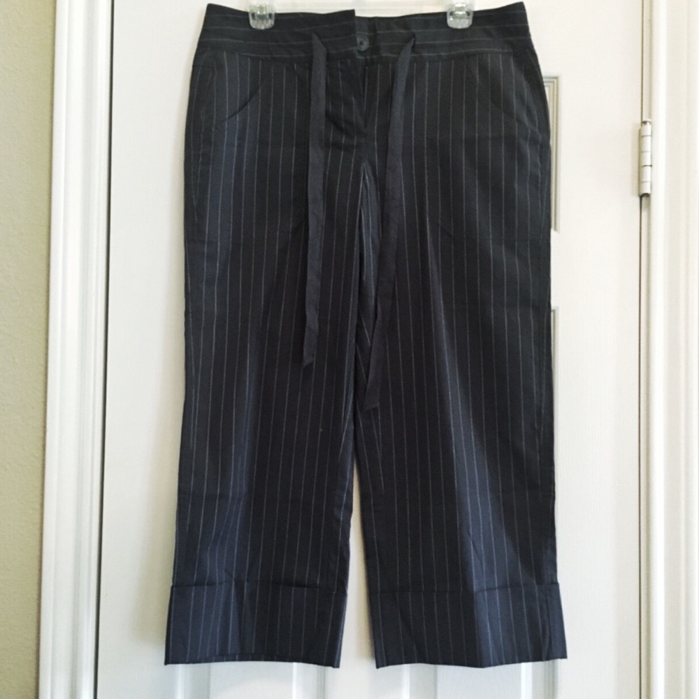 CAbi Grey Pinstripe Cropped Capris